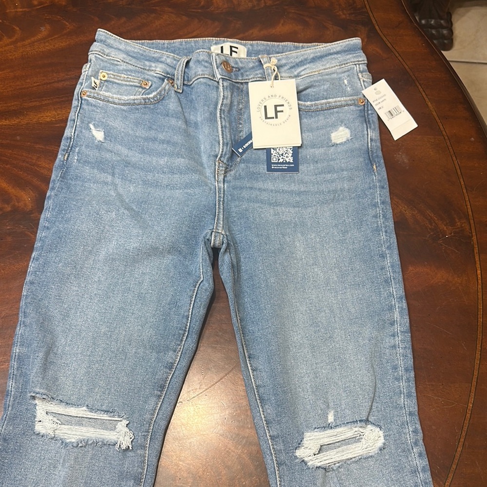 LF Women's Distressed Light Blue Cropped Jeans